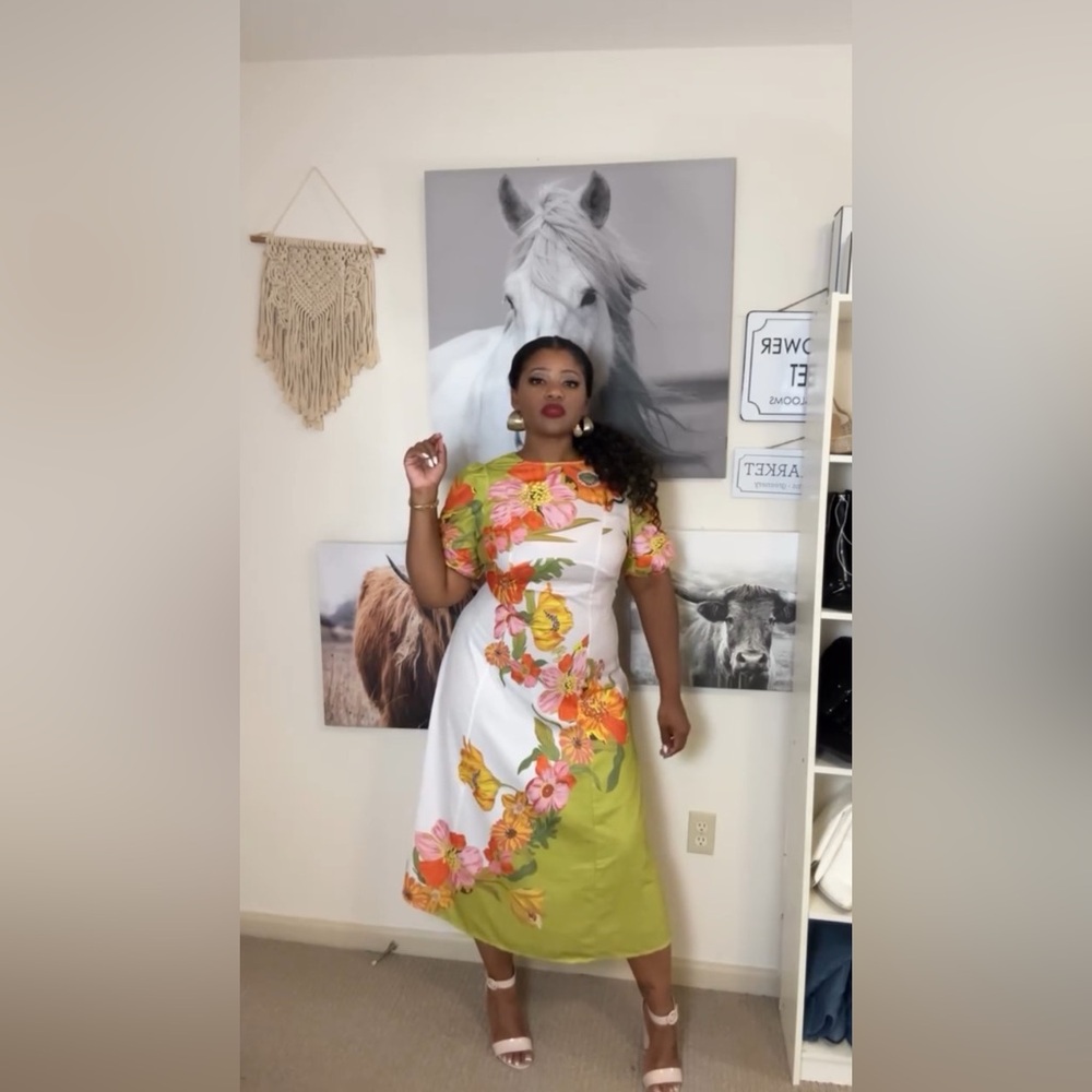 Floral Maxi Dress with Green and Orange Accents - Picture 15 of 16